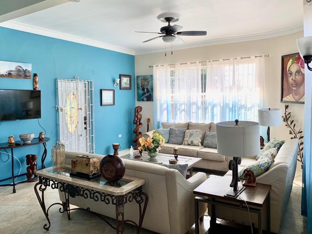Apartament Bella Vista Vacation Montego Bay Zewnętrze zdjęcie