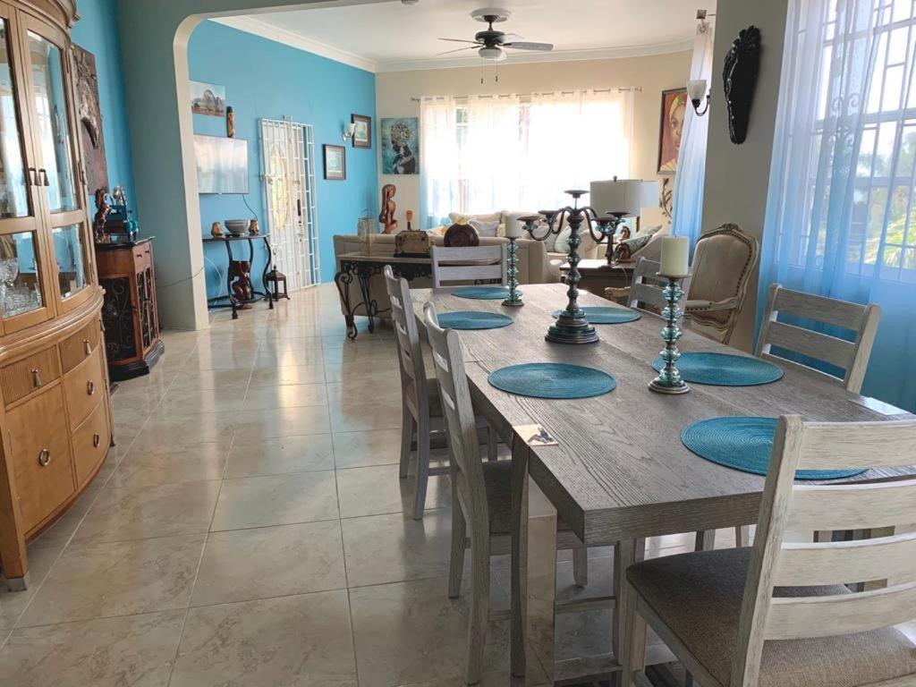 Apartament Bella Vista Vacation Montego Bay Zewnętrze zdjęcie